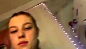 uhh close-up fat girl's shaved pussy fuck n massive squirt explosion