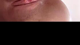 fodendo essa loirinha gostosa até gozar dentro dela