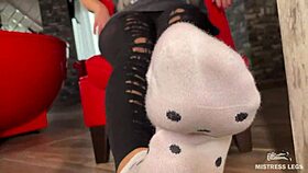 ever wonder what goddess's wrinkled toes tease under the desk in socks?