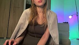 wanna eat my virgin pussy while i finger it hard on webcam?