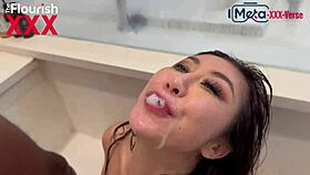 nicole doshi, crave musa phoenix's monster cock in vr shower?