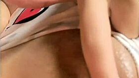 chica gets so hot watching porn video 😈