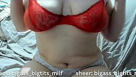 watch this big pussy squirt and cum explosively!