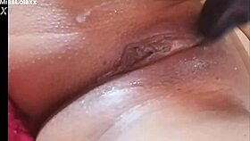 Sensual latina teases her juicy pussy with dildo on bed 😘