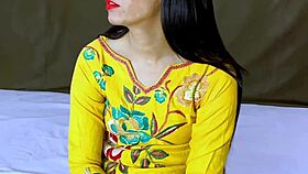 Hot indian cleaning lady cheats with squirting massage cumshot