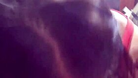 mi vecina cachonda me mama la verga en el sofa