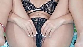 chica's anal toy squirting orgasms explode wildly 🔥🍑