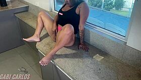 kitchen fuck finishes cum in her mouth