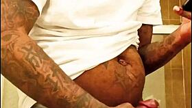 i'm youngstarbrazy warmin up fer monster bbc tattoo action soon uh