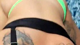 o dono do carrinho de churrasco tá me tratando bem só pra foder ela gostoso