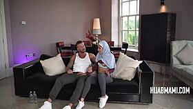 शर्मीली पतली 18+ मुस्लिम मिल्फ बॉडीबिल्डर को काबू करने का शौक