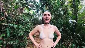 alice kink strips her tiny bikini at crowded beach for all to see