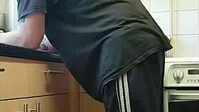 kelly pegs mark wright ass-to-mouth kitchen shower close-up?