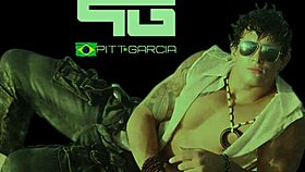 Brunette Pitt Garcia rams monster cock deep into Fernanda's ass