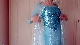 Elsa cosplay queen delivers ultimate body pleasure