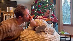 santa obsesses over housewife's bare toes and feet lick