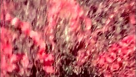 devorando ese culo enorme antes de llenarle la boca de semen