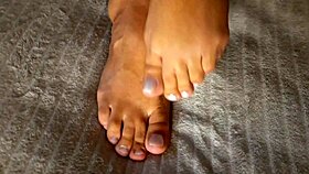 I love my girlfriend's beautiful little 18+ feet so much 😍👣💦