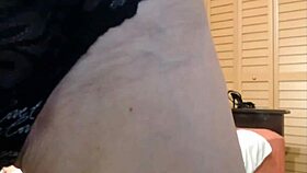 Mature Monica Leigh teases pussy and feet fetish style