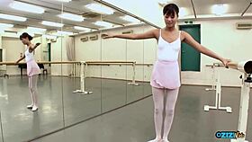 Sexy Naked Ballerina Poses Fingers Tight Pussy To Orgasm