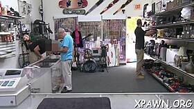 amateur with fine booty gets filled up