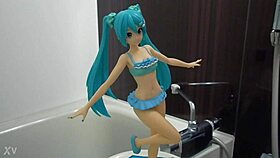 check out this solo figure covered in bukkake blowbang cum