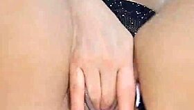 Damn this solo squirt with my dildo feels so fucking incredible right now