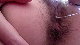 her huge clit drips grool as she fingers gaping pussy to squirt