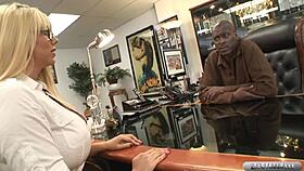 Lexington Steele pounds Karen Fisher cum blasts her tits! 🍆💦