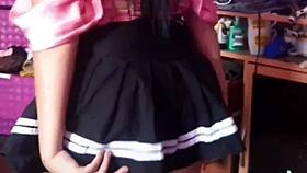 i love riding my pillow and rubbing my pink latina pussy so good