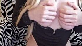 chat with mistress elza kom about her intense domination fetish sessions 