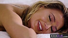 Ella Reese and Kenna James dive into steamy pussy licking after oily massage 👅💦