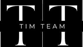 Erotic massage turns sensual with juicy pussy licking and slow fingering in 4k hd